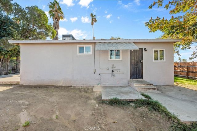 2135 Down, Riverside, CA 92507