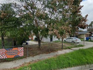 2135 Down, Riverside, CA 92507