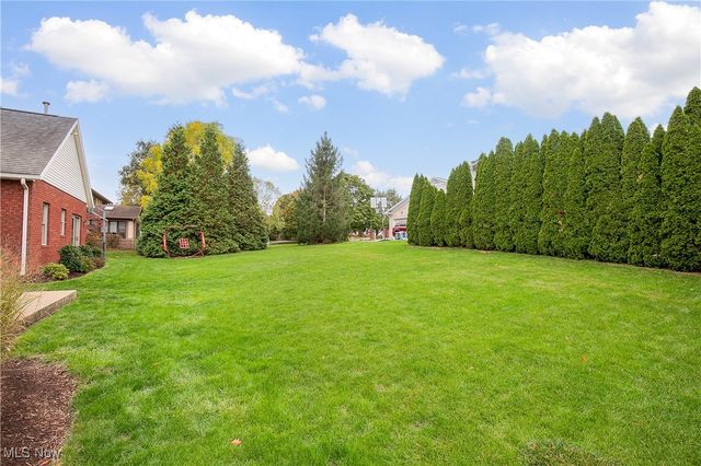 2866 Carie Hill Circle NW, Massillon, OH 44646