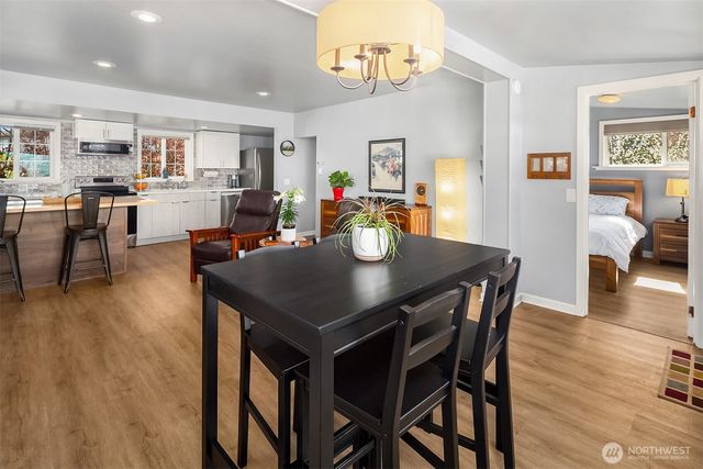 232 N Sunset Drive, Camano Island, WA 98282