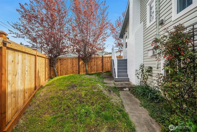232 N Sunset Drive, Camano Island, WA 98282