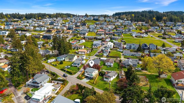 232 N Sunset Drive, Camano Island, WA 98282