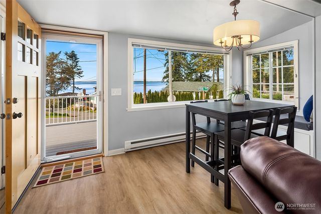 232 N Sunset Drive, Camano Island, WA 98282