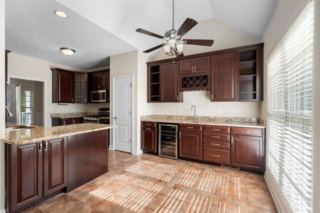 205 Cullom Way, Clarksville, TN 37043