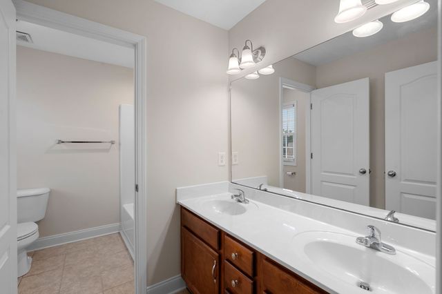 205 Cullom Way, Clarksville, TN 37043
