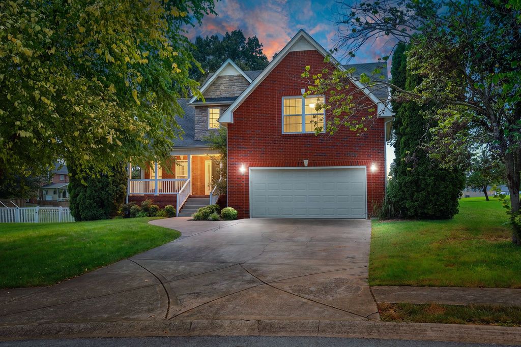 205 Cullom Way, Clarksville, TN 37043