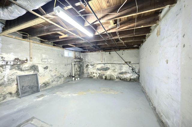 1616 W PHILADELPHIA ST, York, PA 17404
