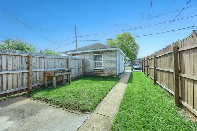 1616 W PHILADELPHIA ST, York, PA 17404