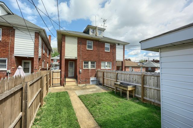 1616 W PHILADELPHIA ST, York, PA 17404