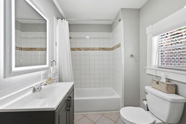 1310 19th Street, Galveston, TX 77550