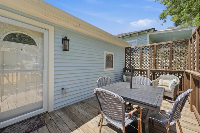 1310 19th Street, Galveston, TX 77550
