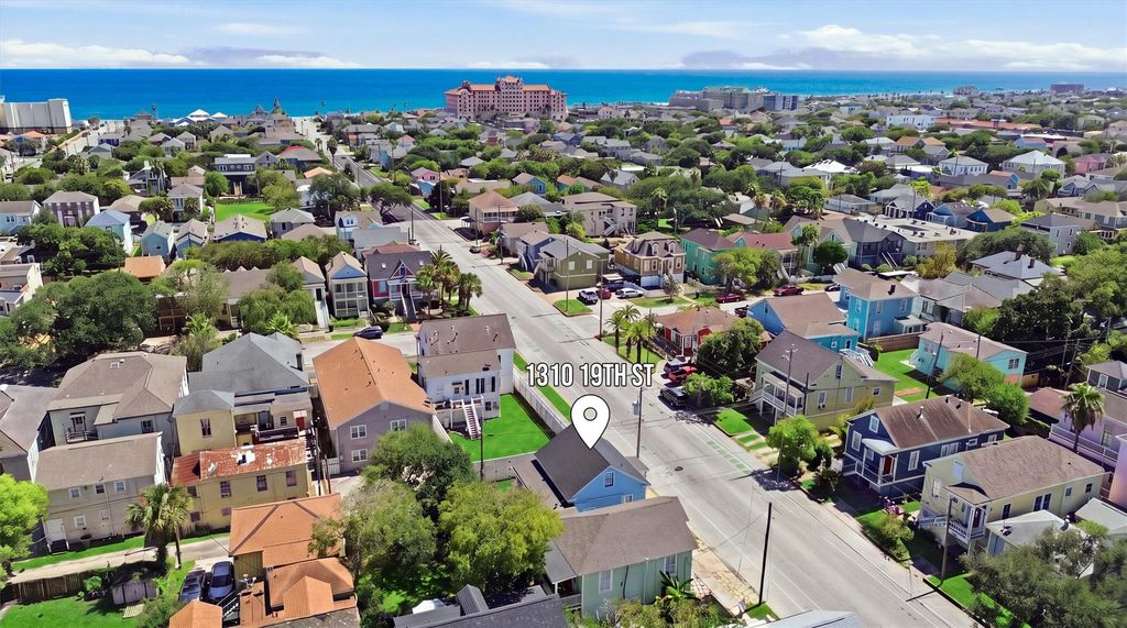 1310 19th Street, Galveston, TX 77550
