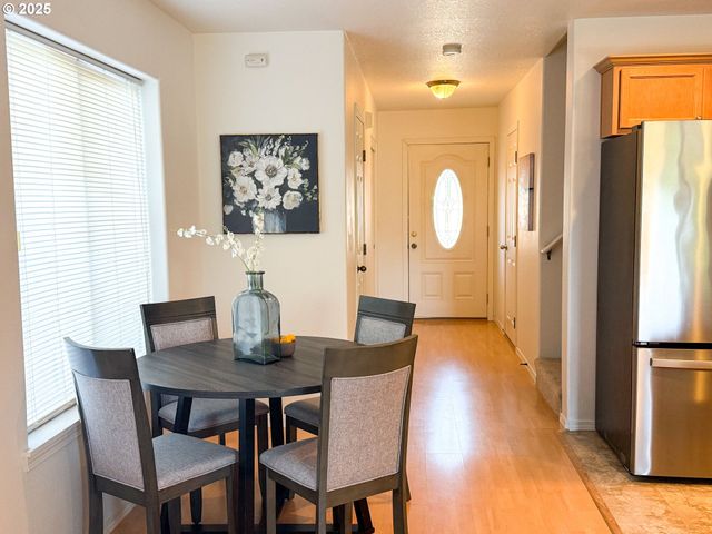 13416 Se HAROLD St 9, Portland, OR 97236