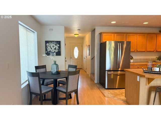 13416 Se HAROLD St 9, Portland, OR 97236