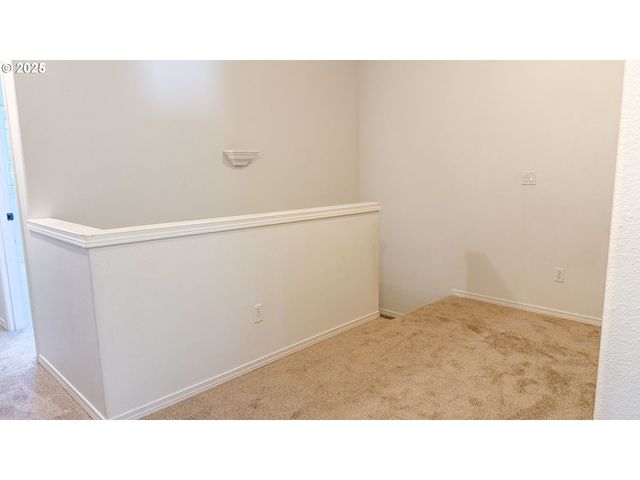 13416 Se HAROLD St 9, Portland, OR 97236