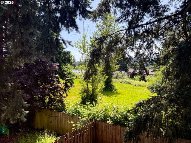 13416 Se HAROLD St 9, Portland, OR 97236