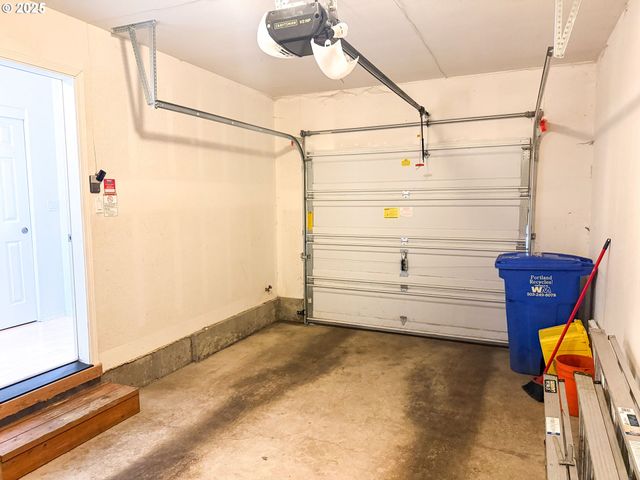13416 Se HAROLD St 9, Portland, OR 97236
