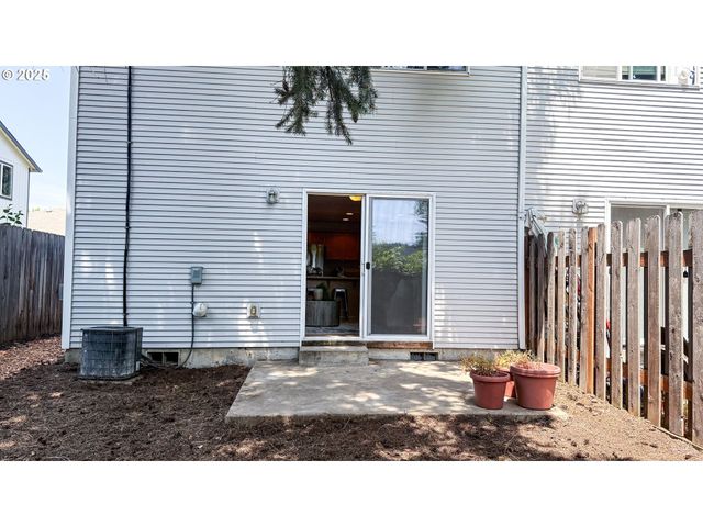 13416 Se HAROLD St 9, Portland, OR 97236