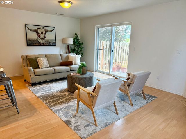 13416 Se HAROLD St 9, Portland, OR 97236