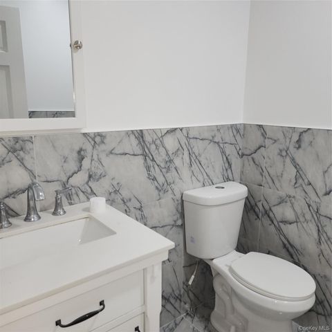 70 Elm Avenue Right, Mount Vernon, NY 10550