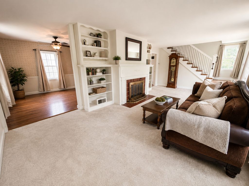 Image 2 of property listing at 831 E 5th Street, Centralia, IL 62801