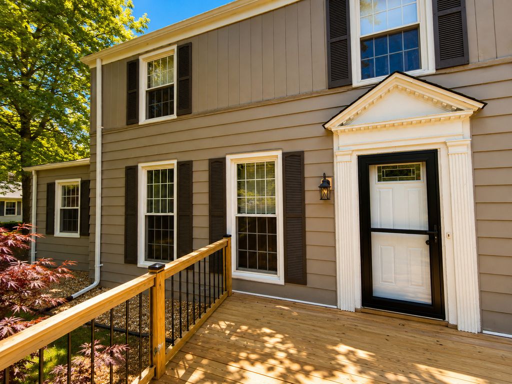 Image 20 of property listing at 831 E 5th Street, Centralia, IL 62801