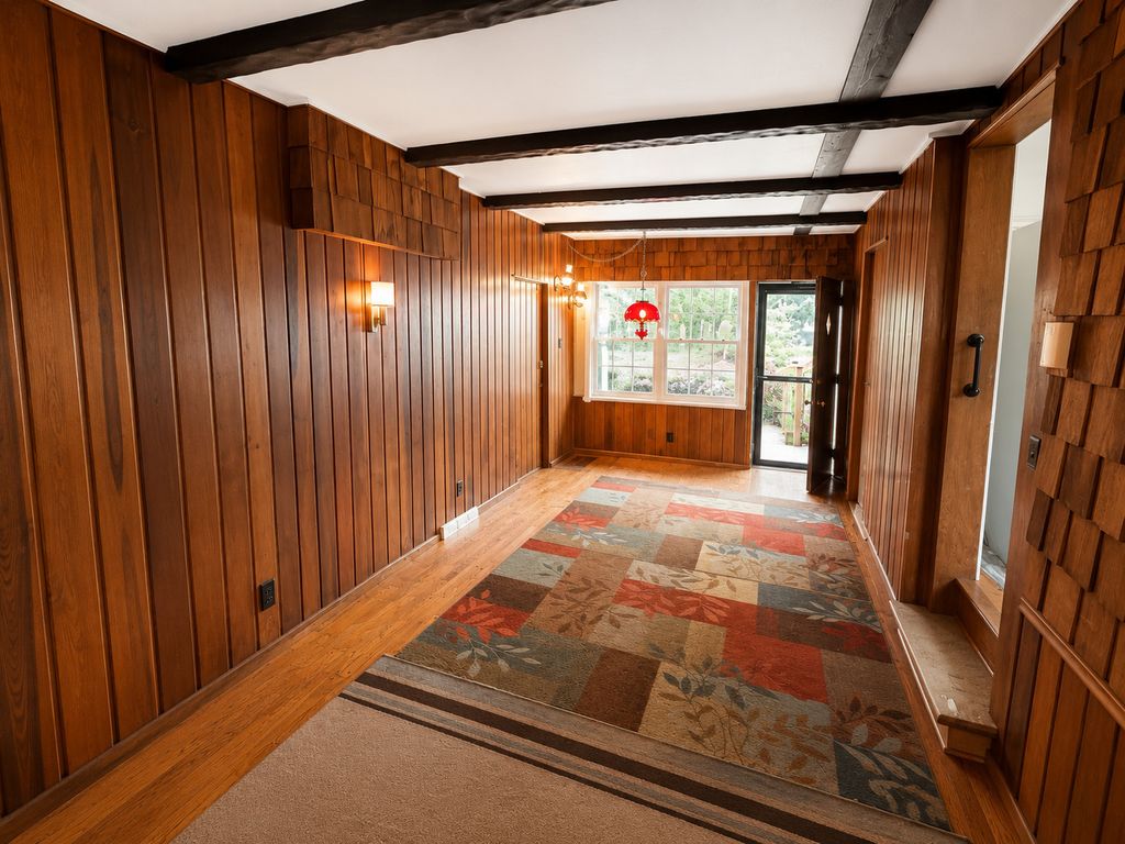 Image 25 of property listing at 831 E 5th Street, Centralia, IL 62801