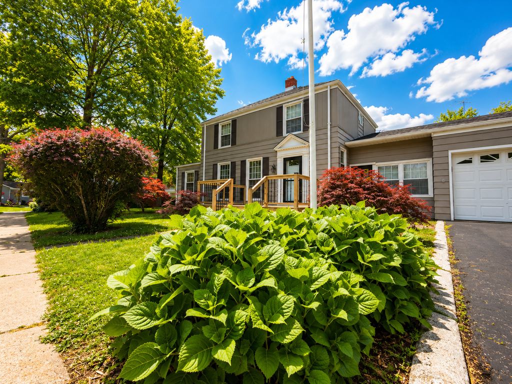 Image 47 of property listing at 831 E 5th Street, Centralia, IL 62801