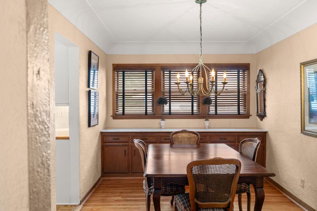 1015 Thornton Avenue, Des Moines, IA 50315