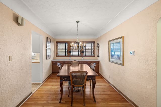 1015 Thornton Avenue, Des Moines, IA 50315