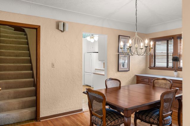 1015 Thornton Avenue, Des Moines, IA 50315