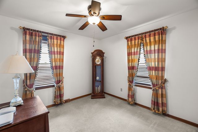 1015 Thornton Avenue, Des Moines, IA 50315