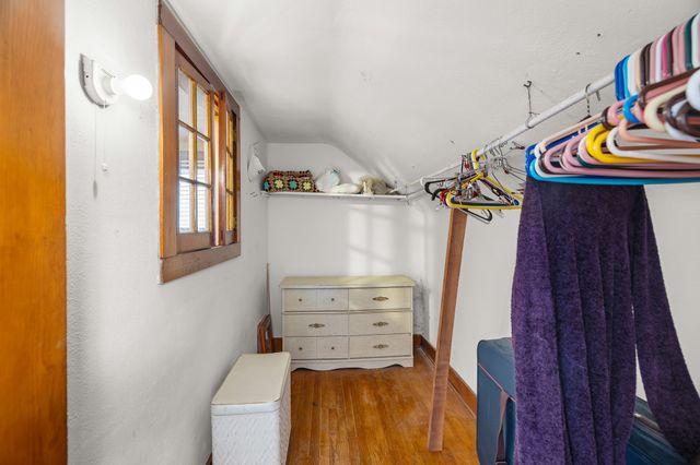 1015 Thornton Avenue, Des Moines, IA 50315