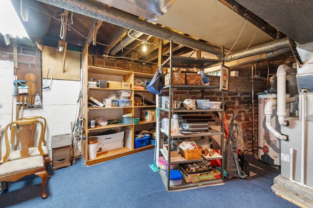 1015 Thornton Avenue, Des Moines, IA 50315