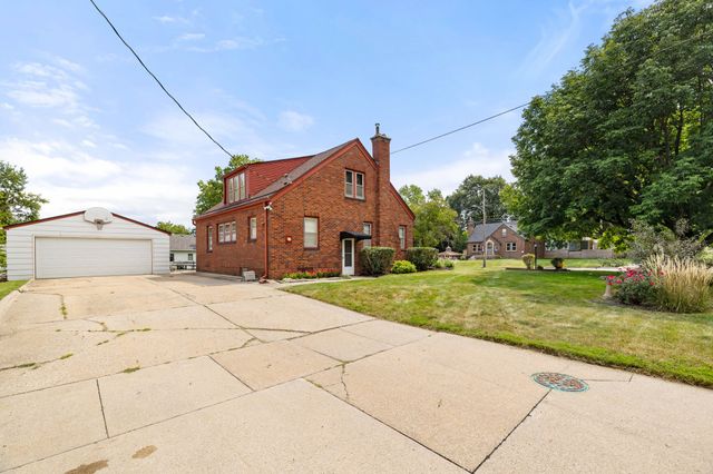 1015 Thornton Avenue, Des Moines, IA 50315