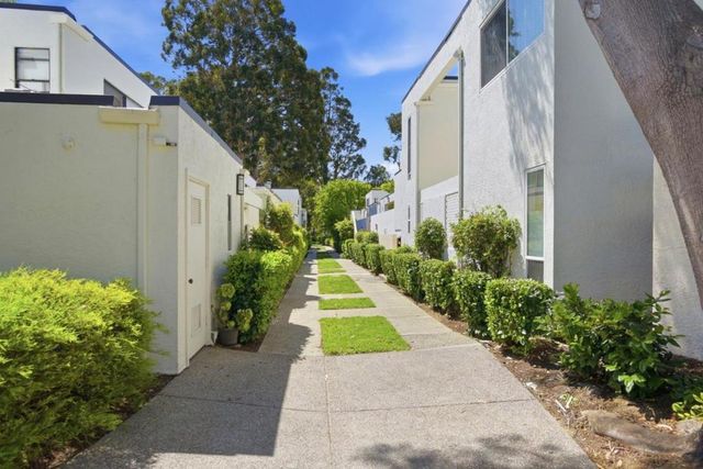 1919 Alameda De Las Pulgas 75, San Mateo, CA 94403