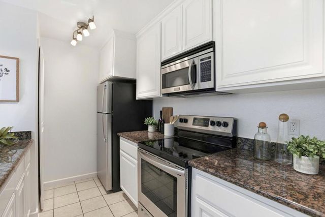 1919 Alameda De Las Pulgas 75, San Mateo, CA 94403