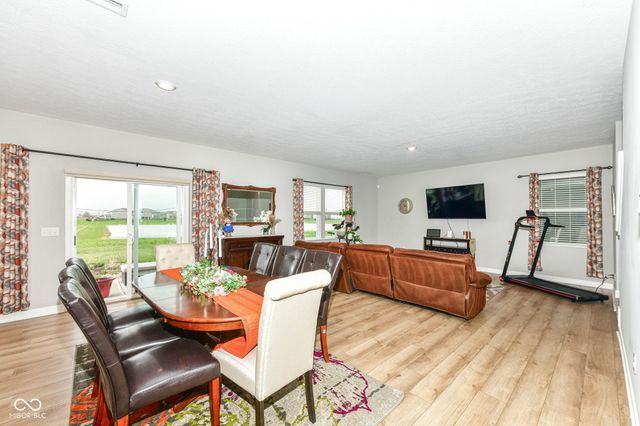 2515 S Carlota Drive, New Palestine, IN 46163