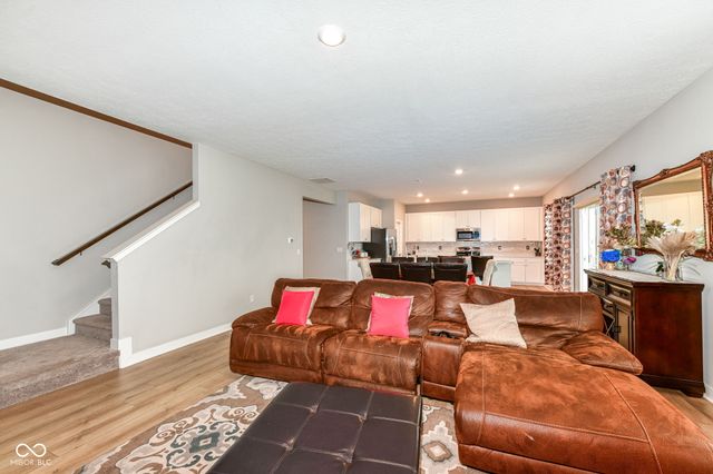 2515 S Carlota Drive, New Palestine, IN 46163