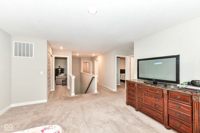 2515 S Carlota Drive, New Palestine, IN 46163