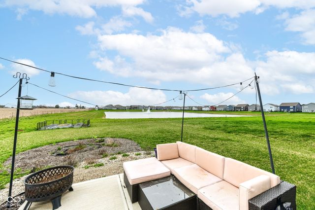 2515 S Carlota Drive, New Palestine, IN 46163