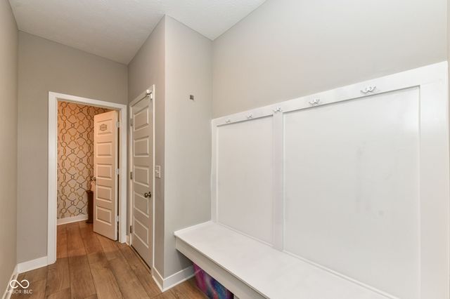2515 S Carlota Drive, New Palestine, IN 46163
