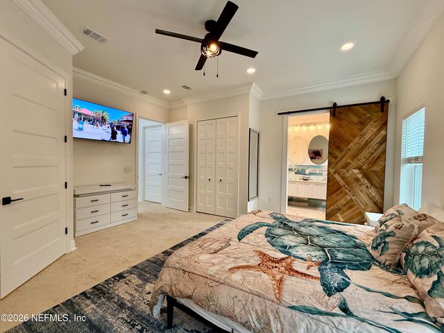 815 S 11TH Avenue S, Jacksonville Beach, FL 32250