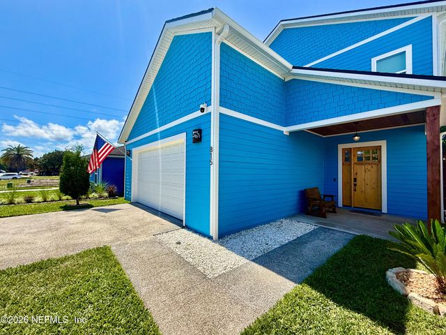 815 S 11TH Avenue S, Jacksonville Beach, FL 32250