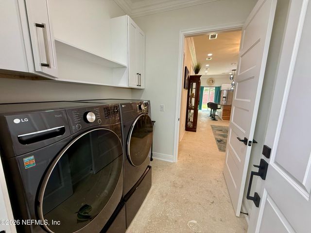 815 S 11TH Avenue S, Jacksonville Beach, FL 32250