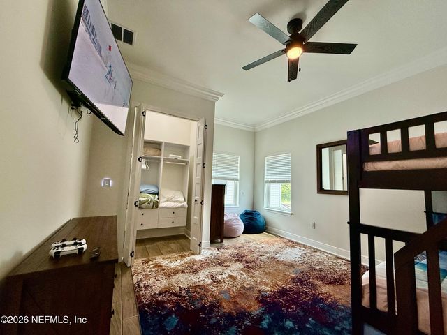 815 S 11TH Avenue S, Jacksonville Beach, FL 32250