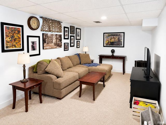 2910 Erskine Boulevard, South Bend, IN 46614