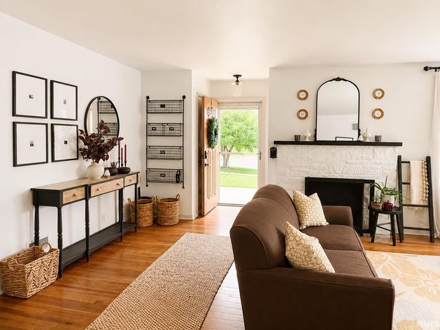 2910 Erskine Boulevard, South Bend, IN 46614