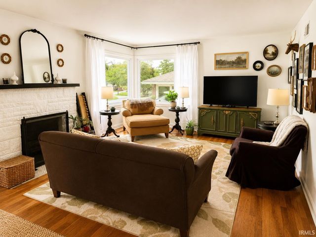 2910 Erskine Boulevard, South Bend, IN 46614