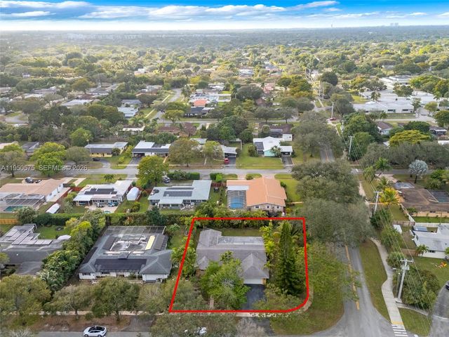 781 NW 66th Ave, Plantation, FL 33317